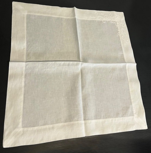 12 weiße Leinen-Servietten von Eri Textiles