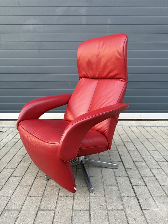 Image 1 of Poltrona relax Jori Symphony, recente, in pelle Celia rossa, taglia media, in ottime condizioni!
