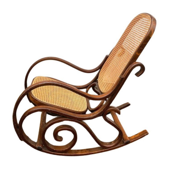 Image 1 of Fauteuil à bascule vintage - style Thonet