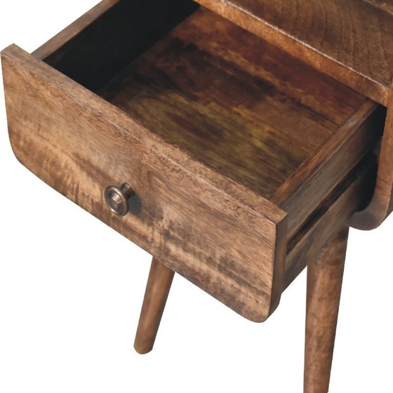 Image 1 of Mesita de noche compacta de estilo escandinavo