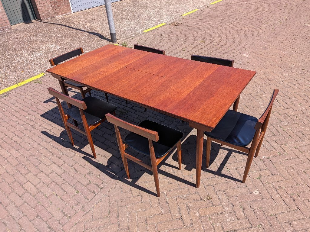 Seltene Esszimmergarnitur „Longette“ im dänischen Design von Hans Olsen für Frem Røjle – 6 Nesting-Stühle