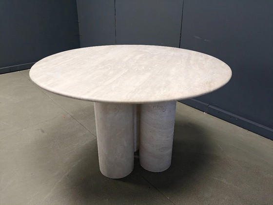 Image 1 of Round italian travertine dining table 1970s