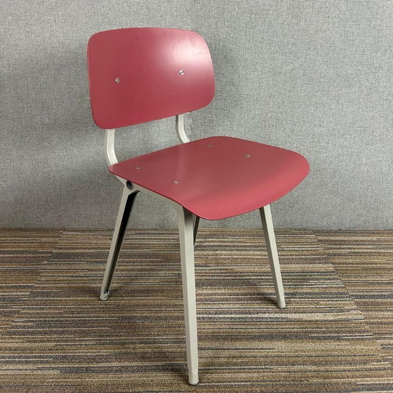 Image 1 of Sedia Hay Revolt