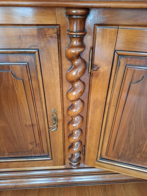 Image 1 of Buffet en noyer français