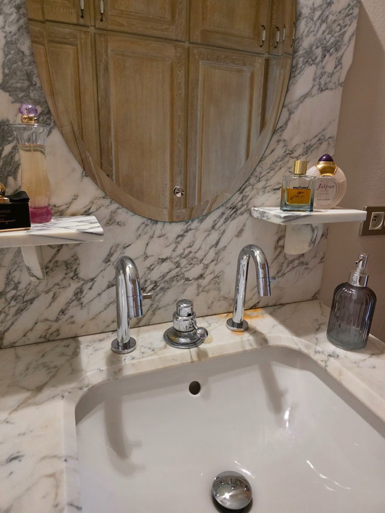 Image 1 of Marble washbasin with mirror