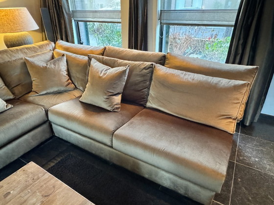 Image 1 of Canapé d'angle familial doré De Toren