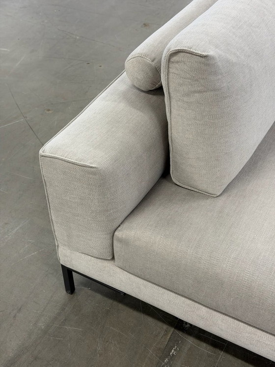 Image 1 of Design on Stock Aikon Lounge 