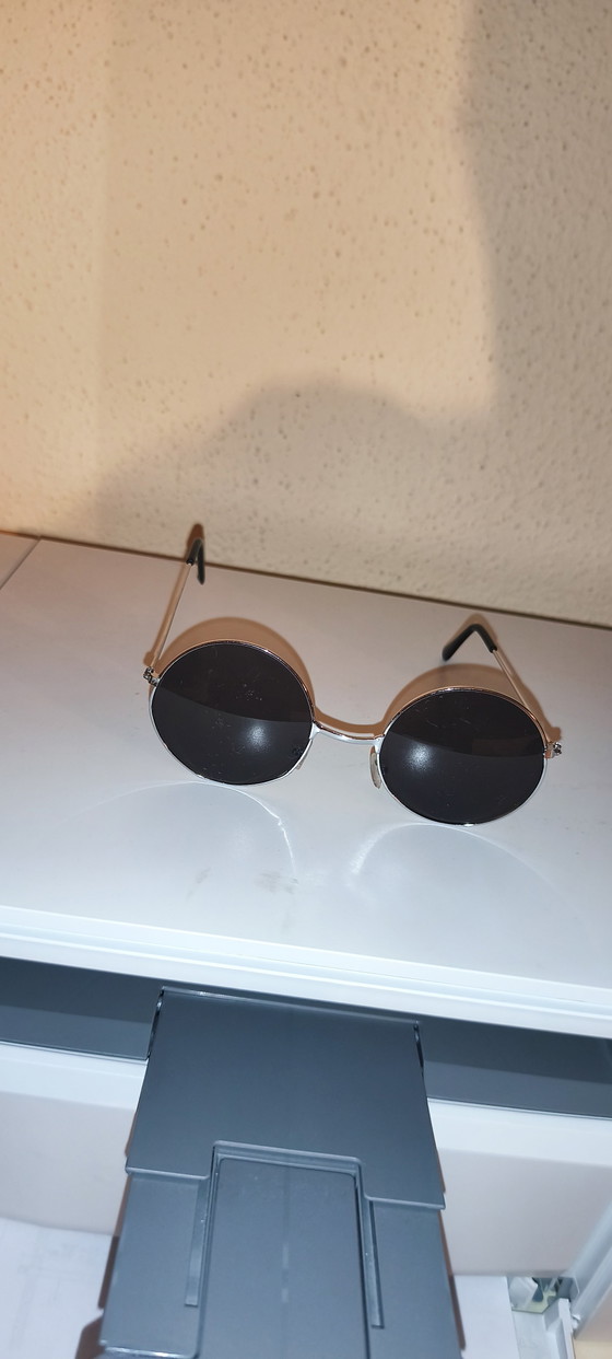 Lunettes style Jon Lennon des années 70 et 80 – Cadeaux, Glass, Metal (photo 6 of 9)