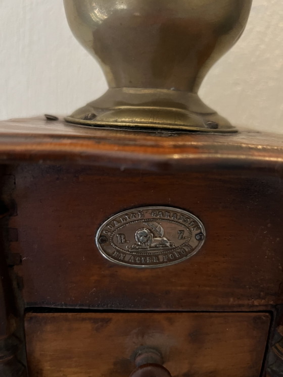 Houten handmatige koffiemolen – Keukenaccessoires, Wood, Cast Iron (photo 3 of 6)