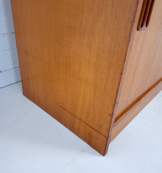 Image 1 of Armario de pared antiguo de teca, diseño danés, década de 1970.