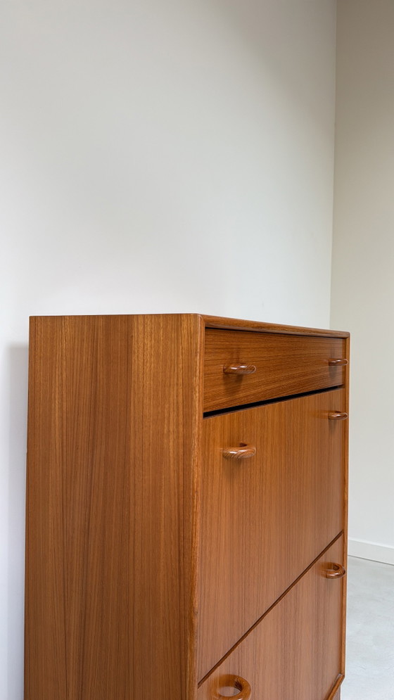Image 1 of Zapatero antiguo de madera de teca
