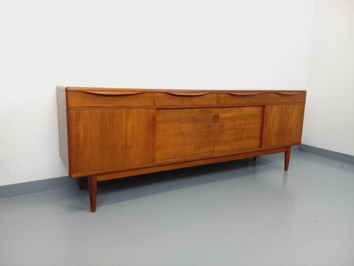 Enfilade vintage scandinave en teck des années 60 du designer danois Johannes Andersen pour Samcom