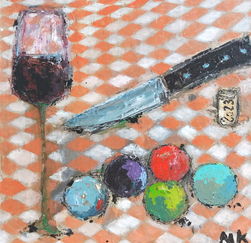 - Glas und weiße und orangefarbene Serviette