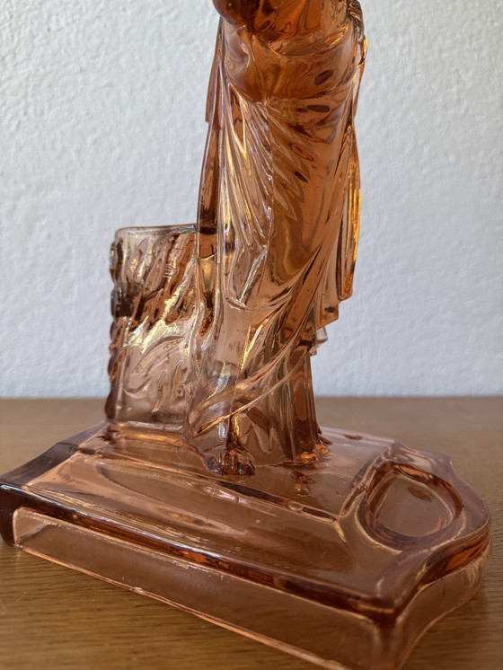 Image 1 of Großer Christus aus rosafarbenem Glas 40er Jahre