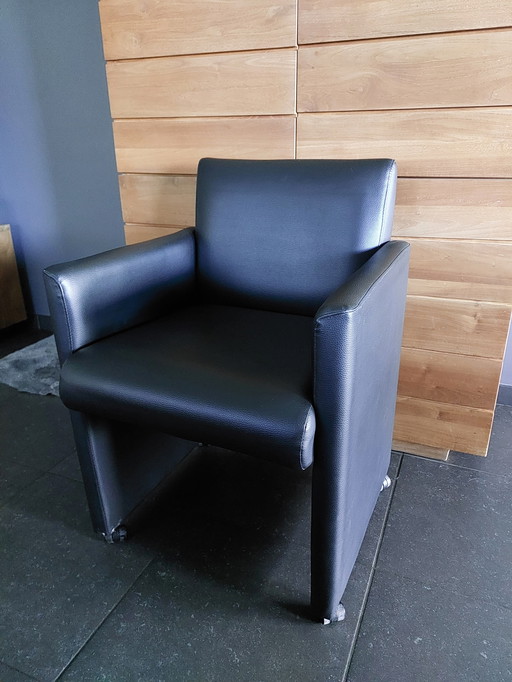 6 Nice Dining Room Chairs / Seats