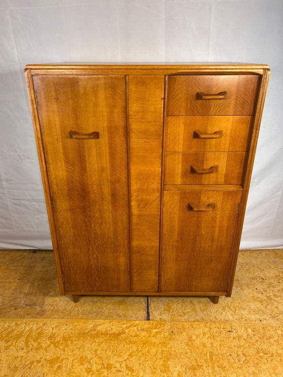 Image 1 of Vintage mid-century retro-kast / kledingkast van eikenhout van E. Gomme (later G-ontwerp) – Brits design uit de jaren 50