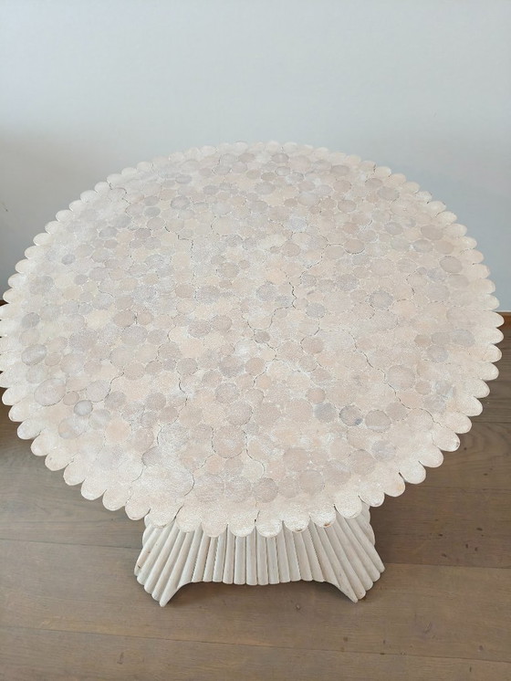 Image 1 of Mesa de ratán con forma de gavilla de trigo - McGuire