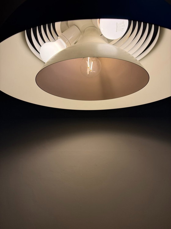 Vintage Louis Poulsen AJ500 - Arne Jacobsen - Danish design lamp, Pendant lamps, Aluminium, Grey (photo 7 of 10)