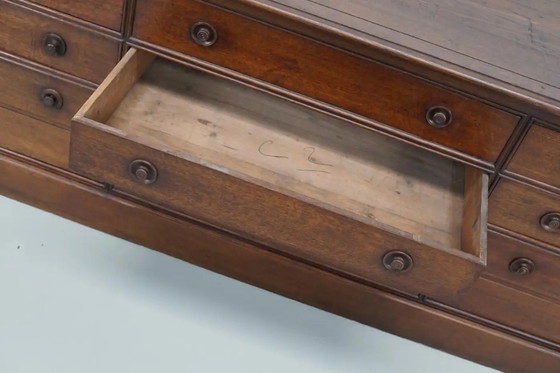 Image 1 of Großer antiker französischer Apotheker-/Museumsschrank aus Eiche, ca. 1900