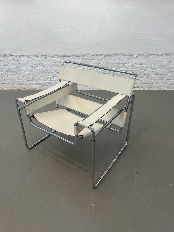 Image 1 of Gavina Wassily Stoel Marcel Breuer clubfauteuil B3