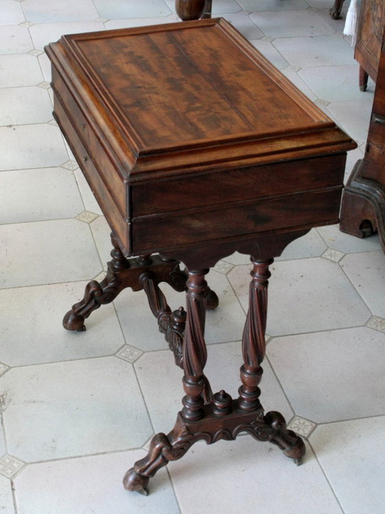 Image 1 of Klassieke Franse decoratie: vintage mahoniehouten naaitafel, hal uit het midden van de 19e eeuw.