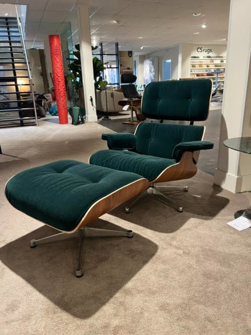 Eames Lounge Chair XL with Ottoman Calma Pine Green