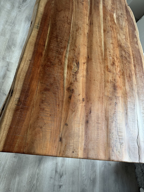 Image 1 of Mesa de tronco de árbol de madera maciza de acacia 240x90/95x77 cm