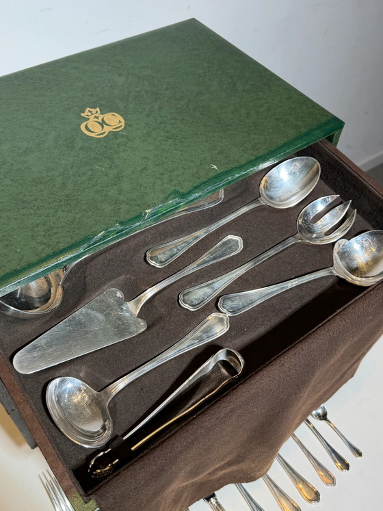 Juego de cubiertos Christofle “Spatours” bañados en plata – 144 piezas con estuche original antioxidante. (photo 5 of 10)