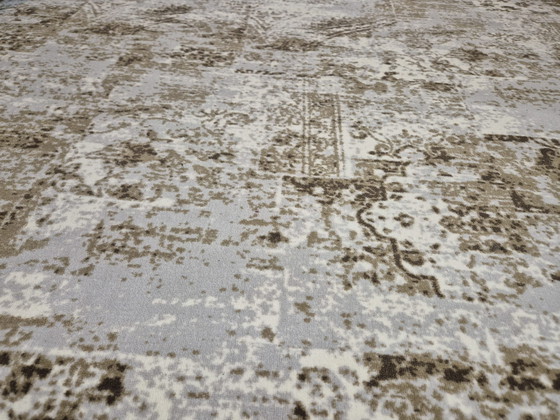 Image 1 of Montel Bellows rug - 200x300