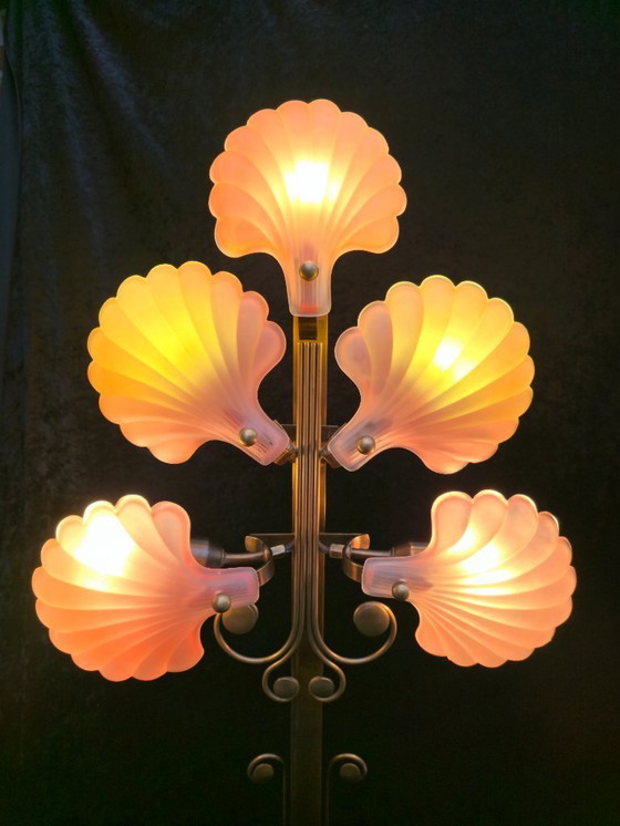 Image 1 of Lampadaire en laiton Deknudt, style Art déco, lampe en forme de coquillage