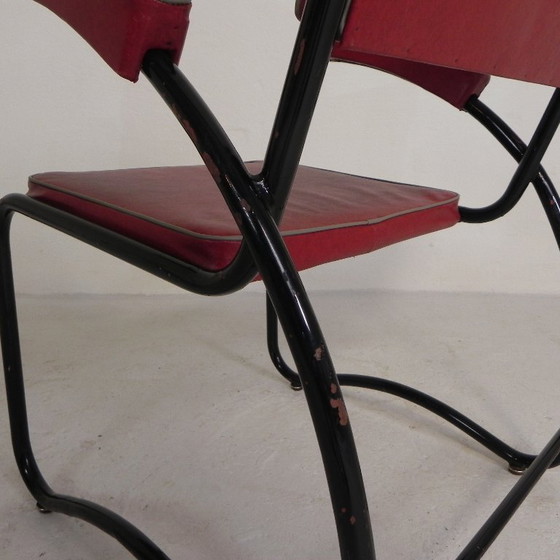 Image 1 of Conjunto de 4 sillones y mesa de centro con estructura tubular de estilo Bauhaus, década de 1950.