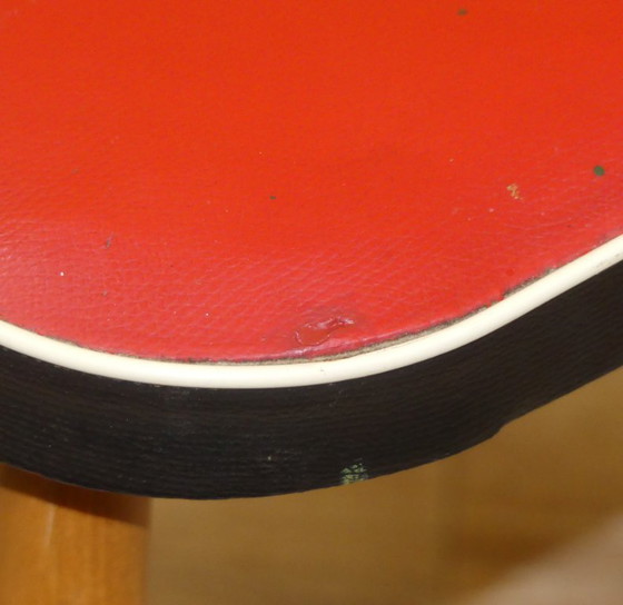 Image 1 of Tabouret des années 1950 à ressorts en bois rouge fifties classique rétro rockabilly stool