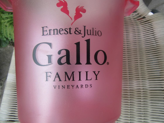 Ernest & Julio Gallo Family Pink Champagne Bucket Vintage – Accessoires de table, Plastic (photo 4 of 8)