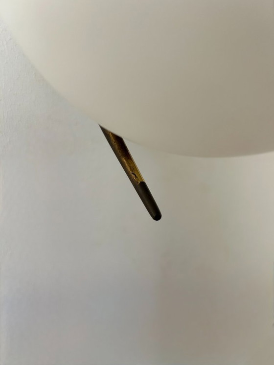 Image 1 of Lampada da parete vintage in ottone e opalina, Francia 1960