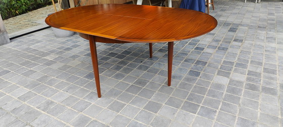 Vintage Extendable Dining Table – Wood (photo 3 of 5)
