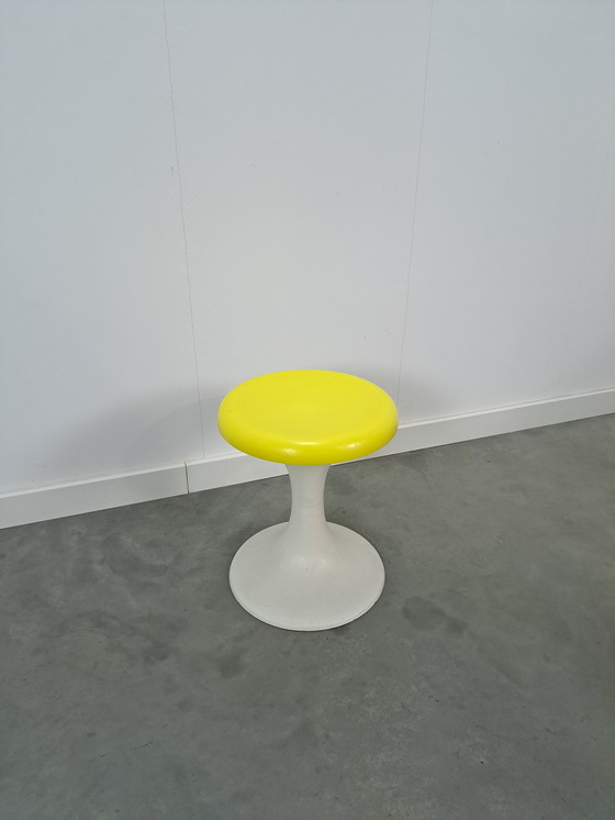 Image 1 of Taburete Space Age Amarillo y Blanco N°1