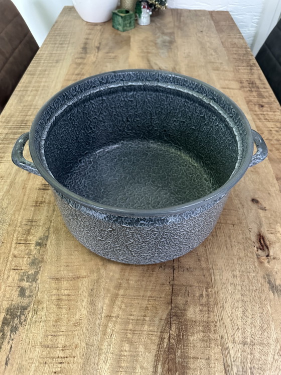 Image 1 of Retro panoramica nuvolosa