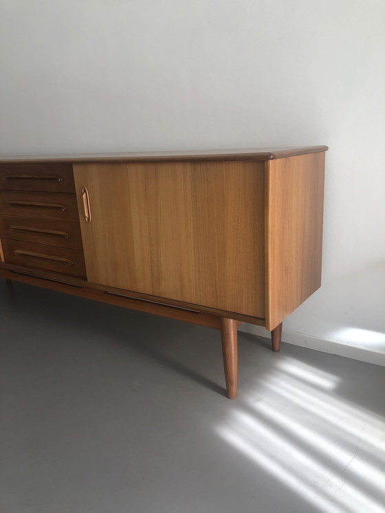 Image 1 of Credenza vintage di design in teak “Cortina” di Nils Jonsson per Troeds Möbelfabrik a Bjärnum