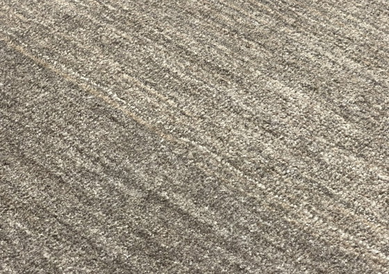 Image 1 of Leolux Evidence Milan carpet beige 200 x 300 new