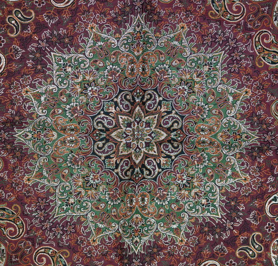 Image 1 of Oriental Handmade Tablecloth, Very Finely Crafted from Silk Threads, 100 x 100 cm