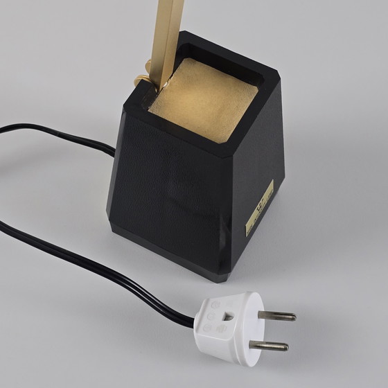 Image 1 of Vintage 1980S Windsor Hi/Lo Intensity Telescopic Adjustable Antenna Desk Lamp.