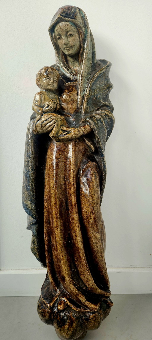Ceramic statue of Mary wall model