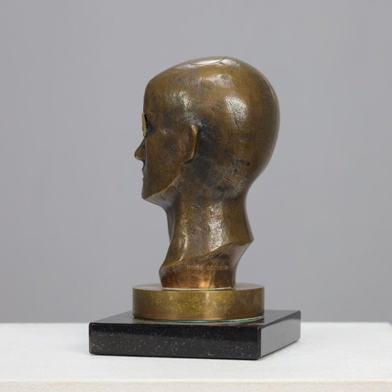 Image 1 of Scultura "Homo Decessor" di Raf Verjans