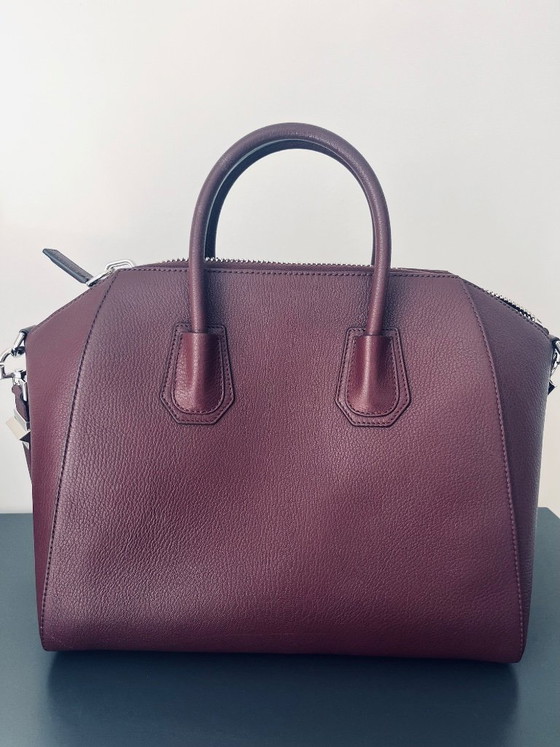 Image 1 of Givenchy Antigona M NEUF, coloris Oxblood/Bordeaux