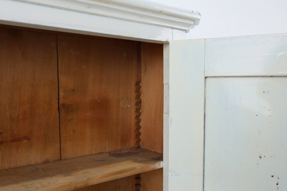 Image 1 of Wit houten medicijnkastje in art-decostijl, Frankrijk 1920