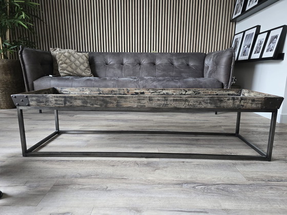 Image 1 of Beautiful industrial coffee table