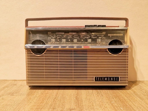 Rara radio vintage in legno Telemonde / anni '60