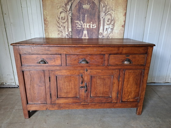 Image 1 of Antique Chinese sideboard, wall cabinet, TV unit with beautiful aged look, dimensions 101x70cm and 83cm high.