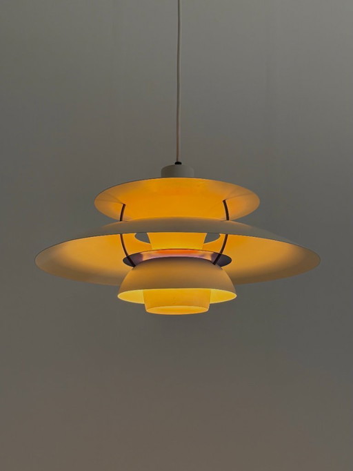 PH5 pendant lamp white by Poul Henningsen for Louis Poulsen
