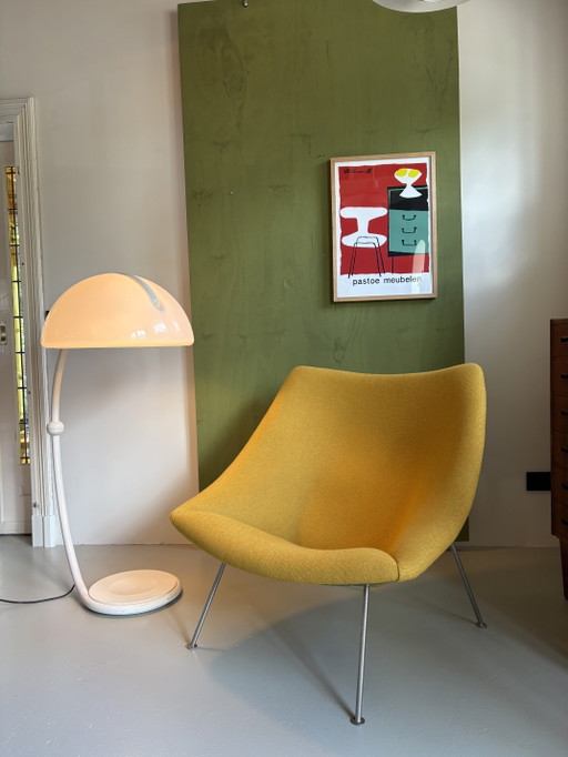 Artifort F157 Big Oyster fauteuil nieuw gestoffeerd